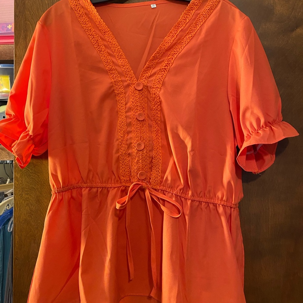 women’s top